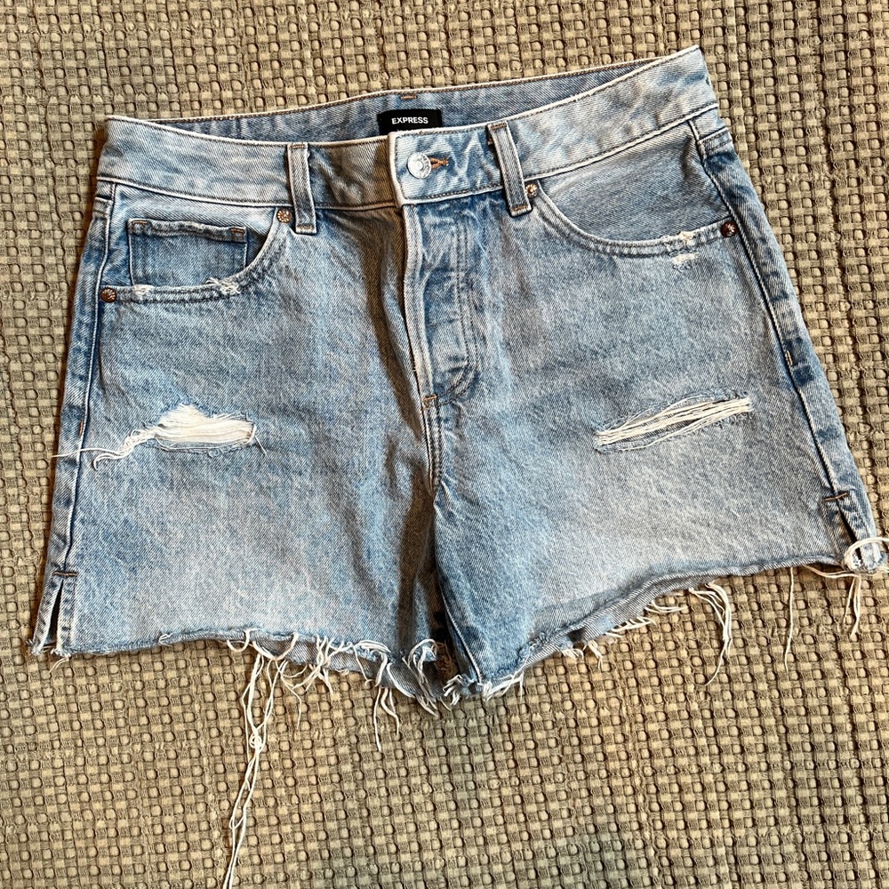 Express Women's Light Blue 100% Cotton 
Distressed Jean Shorts